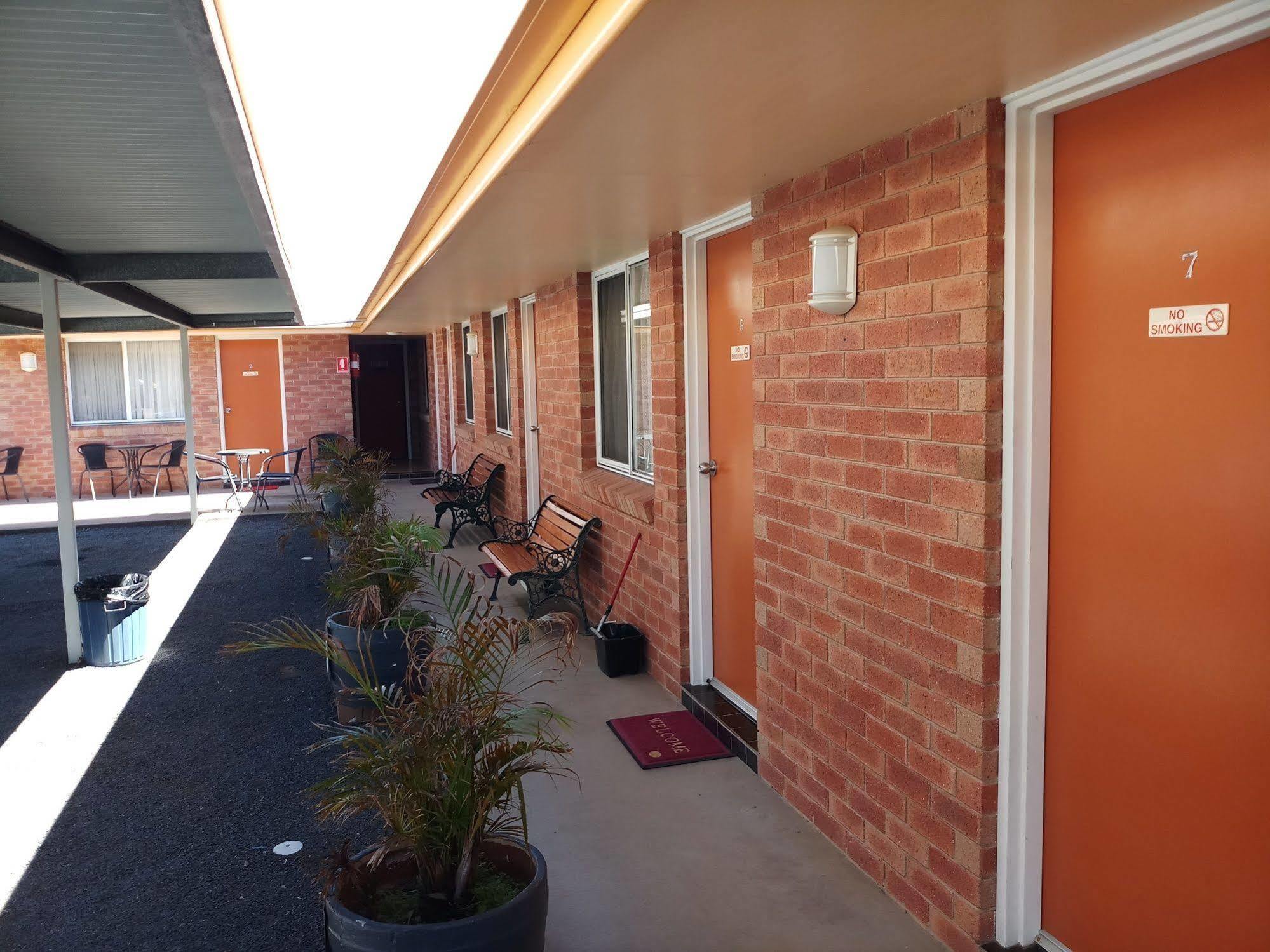Alfa Motel Gilgandra Zewnętrze zdjęcie
